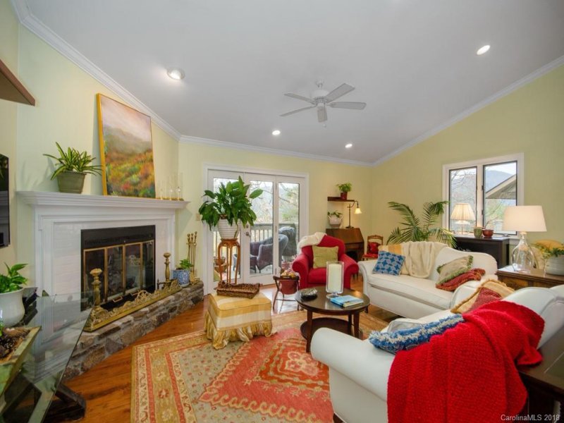 Property image 5 at 2003 Timber Trail, Asheville, NC 28804