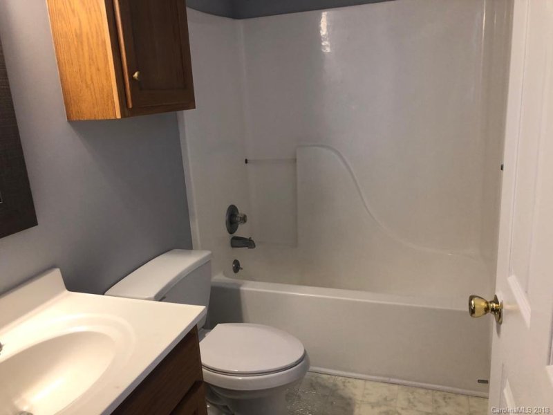 Property image 4 at 1020 Ashford Street, Charlotte, NC 28214