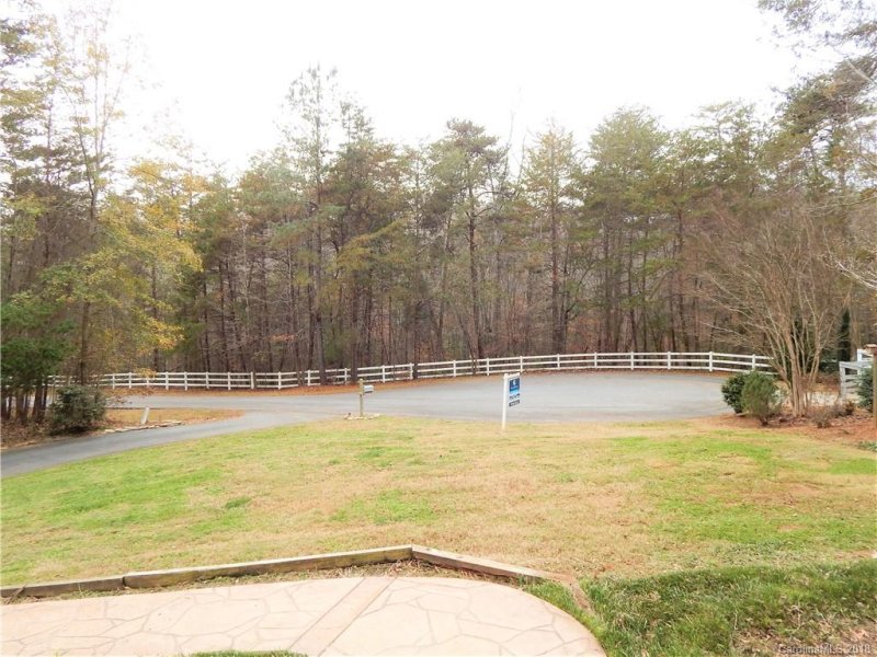 Property image 5 at 1040 Arabian Court, Catawba, NC 28609