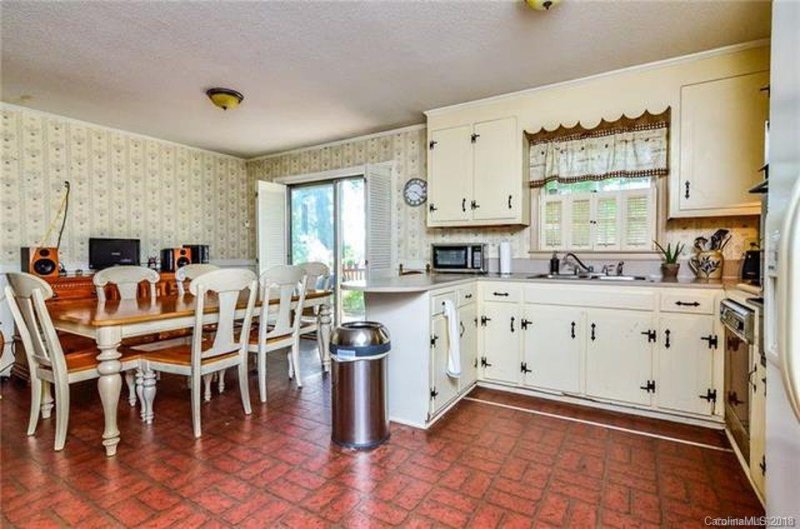 Property image 3 at 316 Bright Avenue, Bessemer City, NC 28016