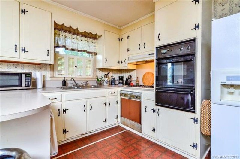 Property image 4 at 316 Bright Avenue, Bessemer City, NC 28016