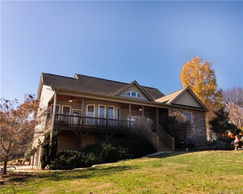 Property image 2 at 10 Overlook Drive, Candler, NC 28715