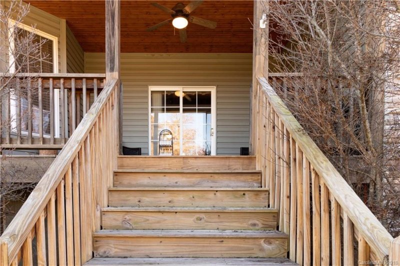 Property image 5 at 10 Overlook Drive, Candler, NC 28715