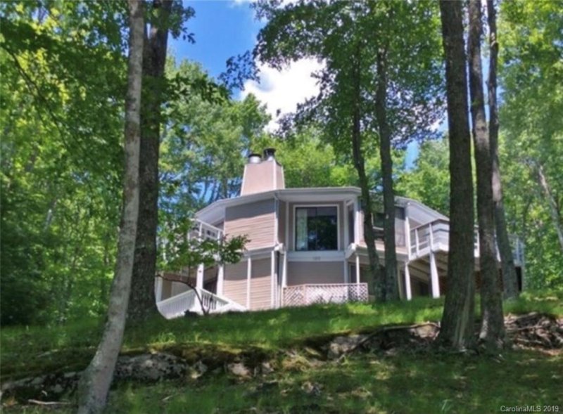 106 Lower Grouse Ridge Road