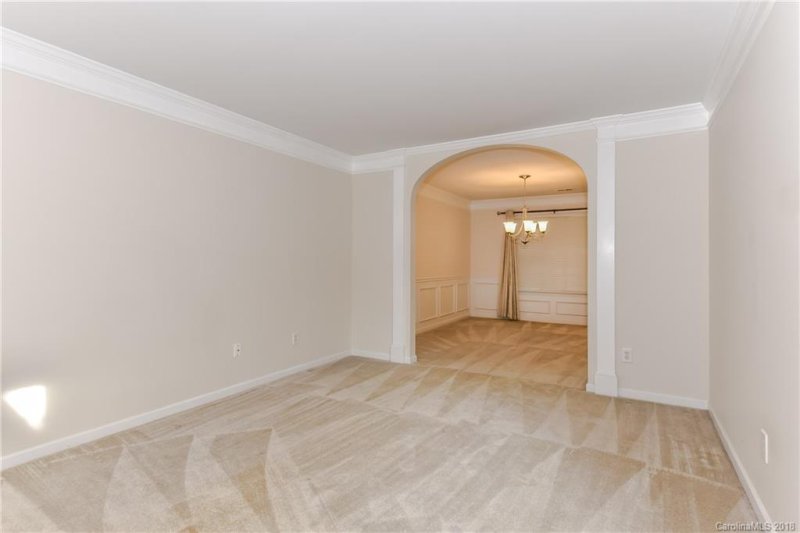 Property image 4 at 13933 Kings Carriage Lane, Charlotte, NC 28278