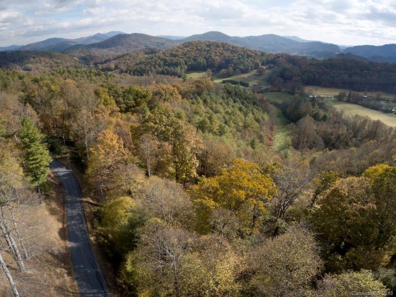 Property image 3 at 201 Point Of View Drive, Waynesville, NC 28785