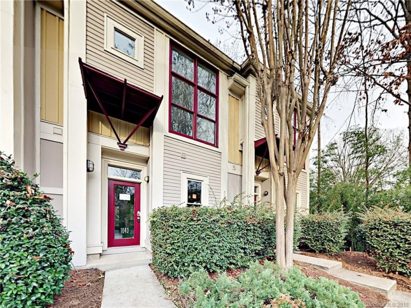 Property image 2 at 1043 Park West Drive, Charlotte, NC 28209