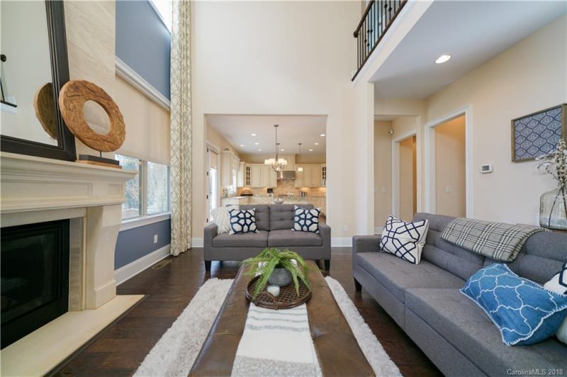 Property image 4 at 7333 Edenbridge Lane, Charlotte, NC 28226