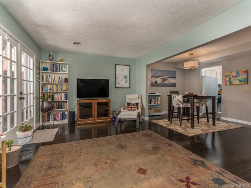 Property image 4 at 1409 Kensington Road, Hendersonville, NC 28791