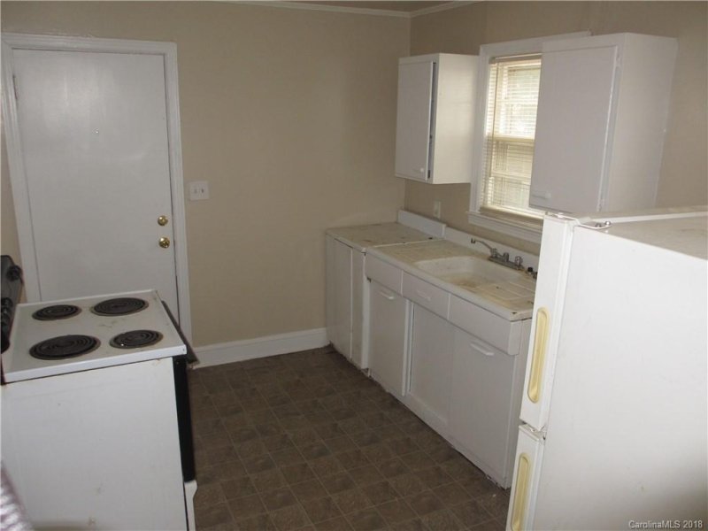 Property image 5 at 739 Pritchard Street, Charlotte, NC 28208