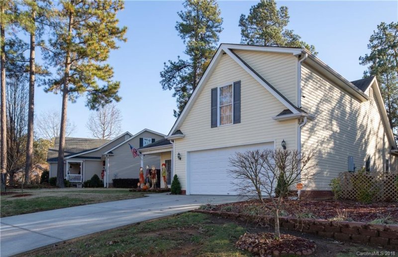 Property image 2 at 2331 Keswick Lane, Rock Hill, SC 29732