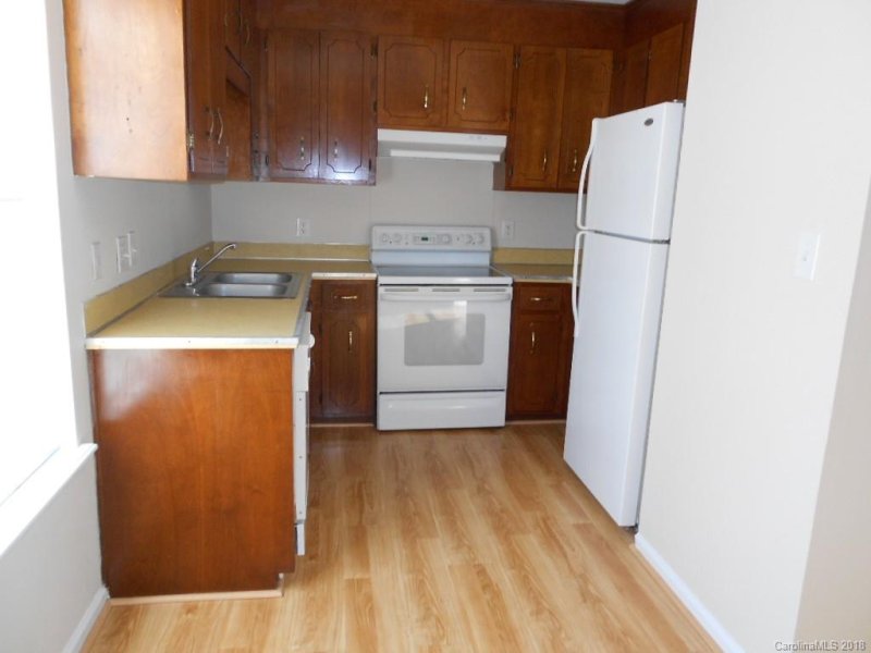 Property image 2 at 6929 Delta Lake Drive, Charlotte, NC 28215