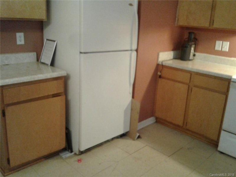 Property image 3 at 4035 Rutgers Avenue, Charlotte, NC 28206