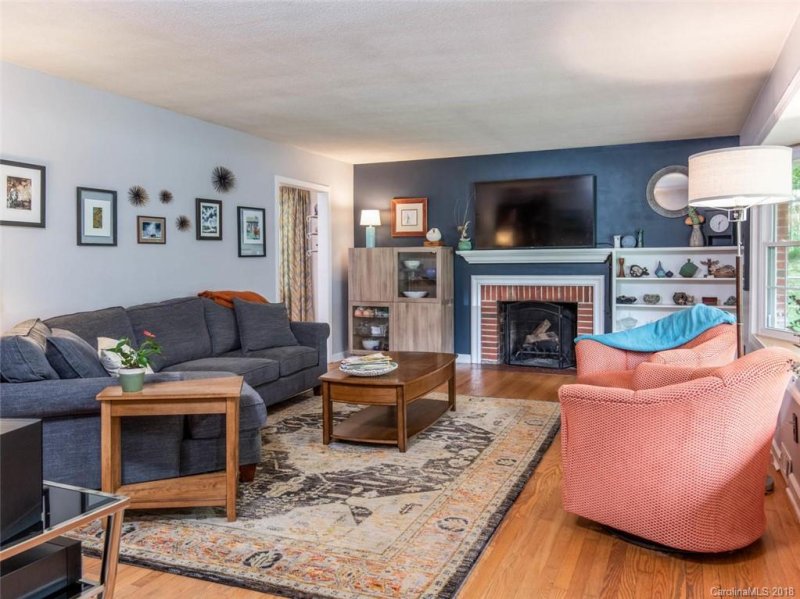 Property image 3 at 16 Forestdale Drive, Asheville, NC 28803