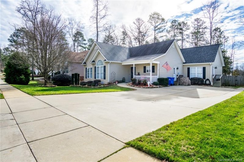 Property image 2 at 2345 Keswick Lane, Rock Hill, SC 29732