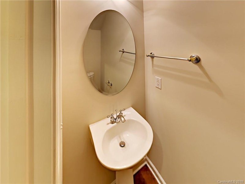 Property image 3 at 1917 Stroud Park Court, Charlotte, NC 28206