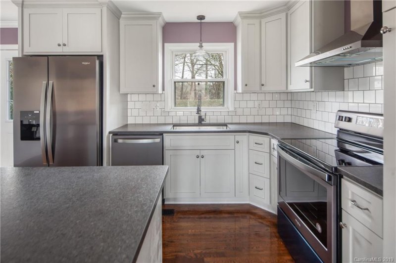 Property image 2 at 220 Johnston Drive, Belmont, NC 28012