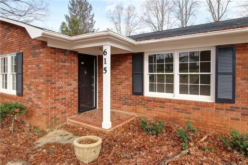 Property image 2 at 615 Greenway Drive, Statesville, NC 28677