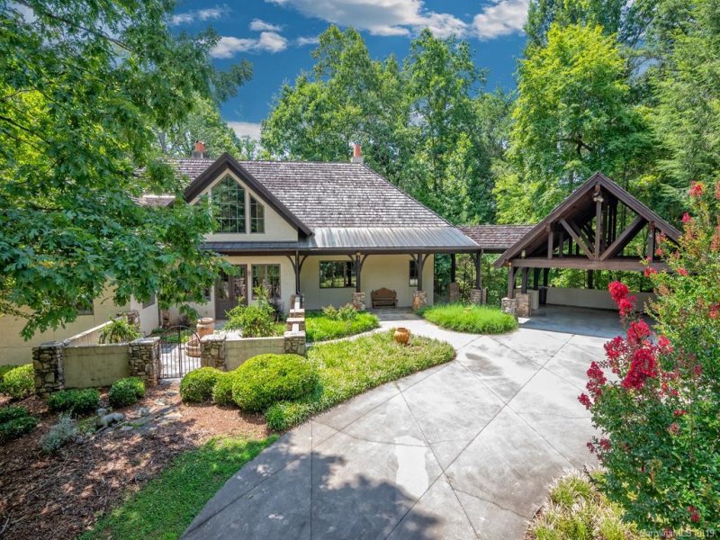 Property image 2 at 216 Quarters Lane, Lake Lure, NC 28746