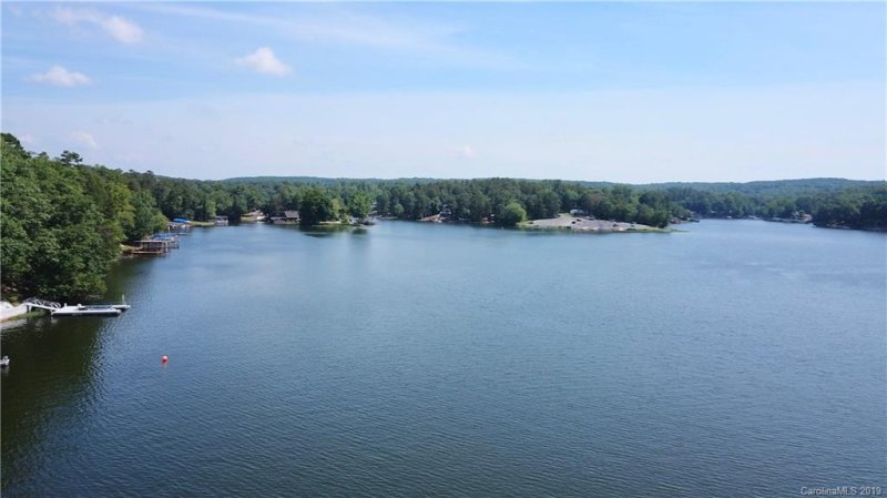 Property image 3 at 1064 Pinehaven Drive, New London, NC 28127