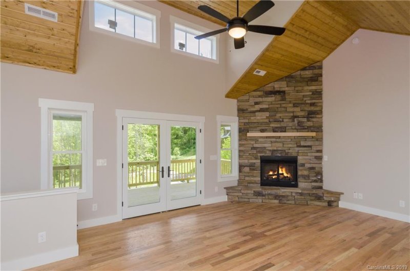 Property image 3 at 70 Parliament Place, Waynesville, NC 28785