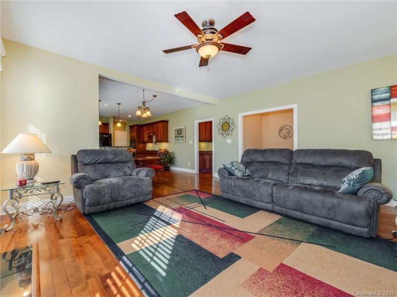 Property image 5 at 5163 Kings Pinnacle Drive, Kings Mountain, NC 28086