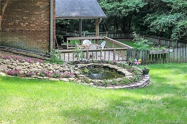 Property image 4 at 104 Woodhaven Drive, Hendersonville, NC 28739