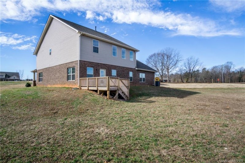 Property image 3 at 113 Tall Fern Loop, Mooresville, NC 28117