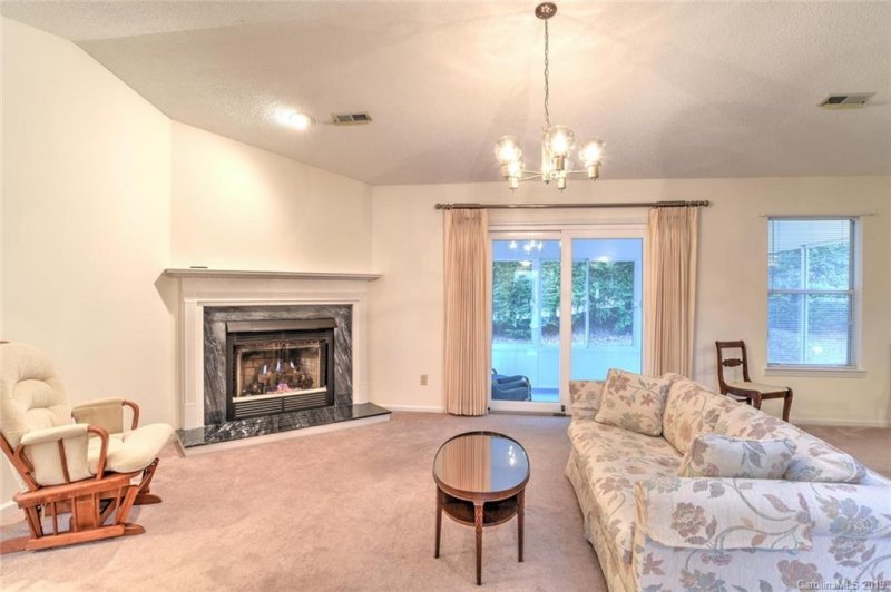 Property image 5 at 403 N Woodfield Court, Hendersonville, NC 28791