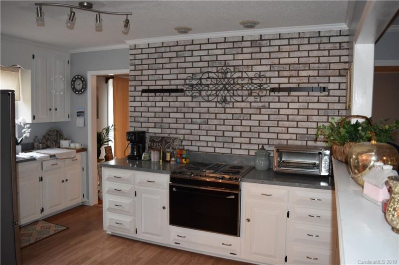 Property image 4 at 389 Baymount Drive, Statesville, NC 28625