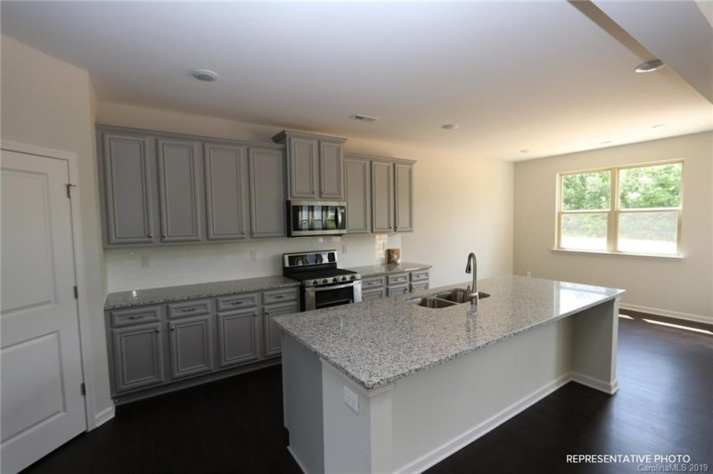 Property image 4 at 163 Rain Shadow Drive, Mooresville, NC 28115