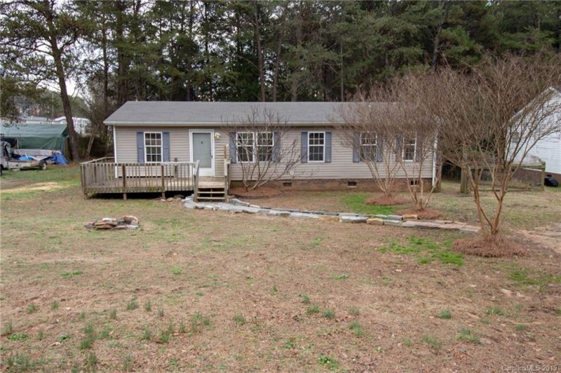 Property image 2 at 116 Inverness Loop, Mooresville, NC 28117