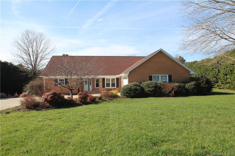 Property image 3 at 202 Cameron Drive, Kings Mountain, NC 28086