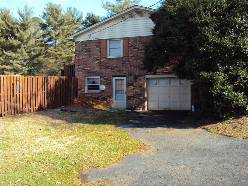 Property image 3 at 5460 Clover Street, Hickory, NC 28602