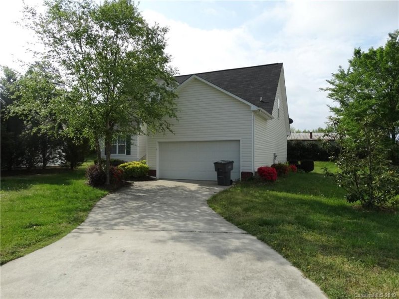 Property image 3 at 2828 Ireton Place, Kannapolis, NC 28083