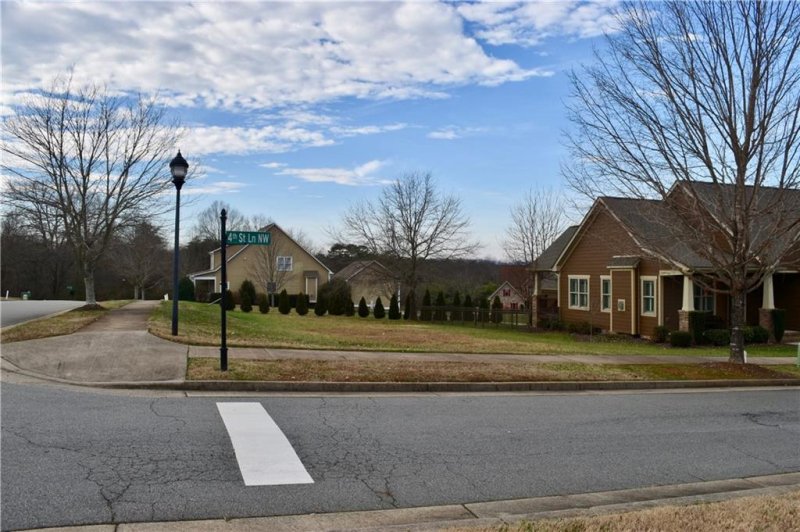 Property image 5 at 1901 4th Street Lane, Hickory, NC 28601