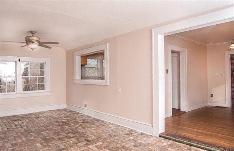 Property image 4 at 132 Laurel Loop, Asheville, NC 28806