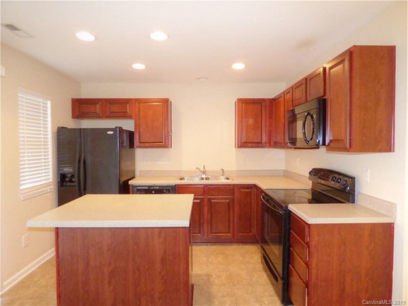 Property image 2 at 3313 Wymering Road, Charlotte, NC 28213