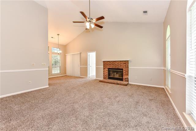 Property image 2 at 8409 Red Setter Lane, Charlotte, NC 28227