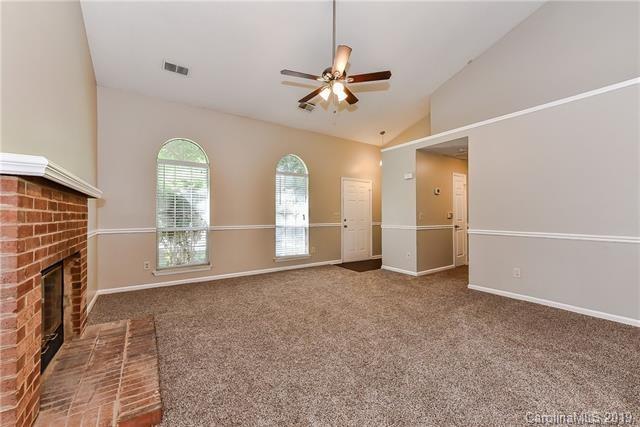 Property image 4 at 8409 Red Setter Lane, Charlotte, NC 28227