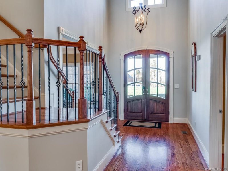 Property image 2 at 136 Orchard Farm Lane, Mooresville, NC 28117