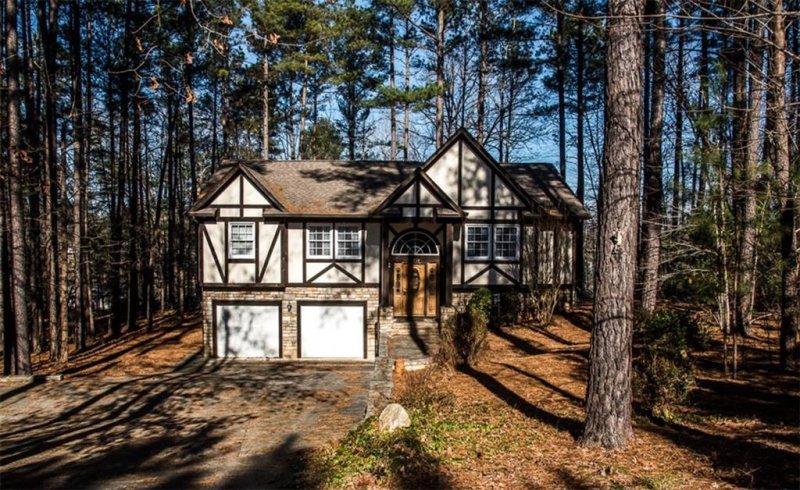 Property image 2 at 1218 Misty Lane, Hickory, NC 28601