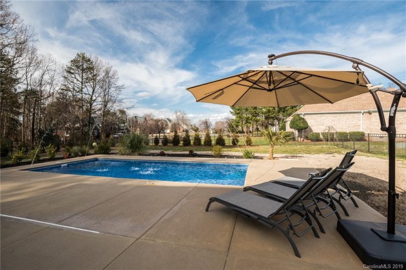 Property image 3 at 103 Turnerlair Court, Mooresville, NC 28117