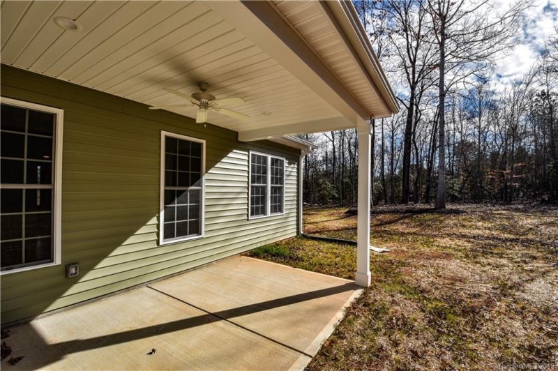 Property image 4 at 1991 Lynmore Drive, Sherrills Ford, NC 28673