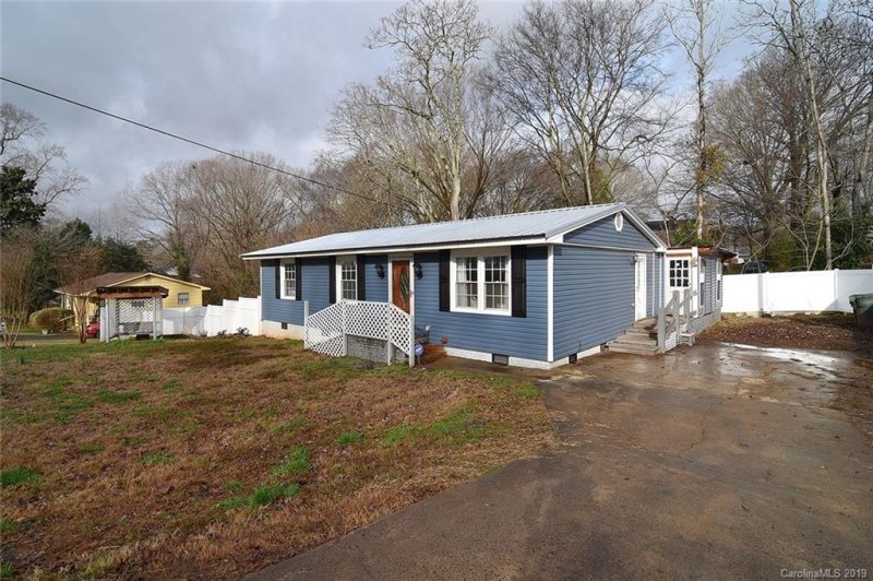 Property image 3 at 210 Calhoun Street, Fort Mill, SC 29715
