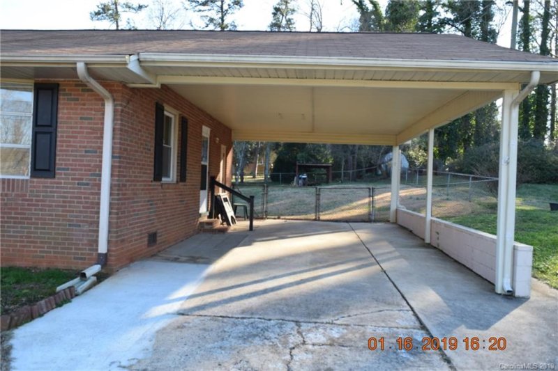 Property image 3 at 5 Spruce Pine Drive, Belmont, NC 28012