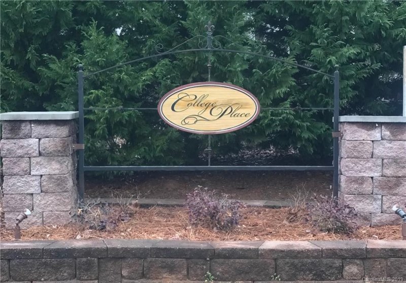 1032 Lyndon Drive