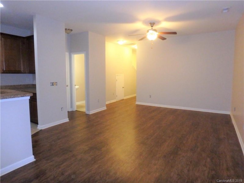 Property image 4 at 4751 Craigmoss Lane, Charlotte, NC 28278