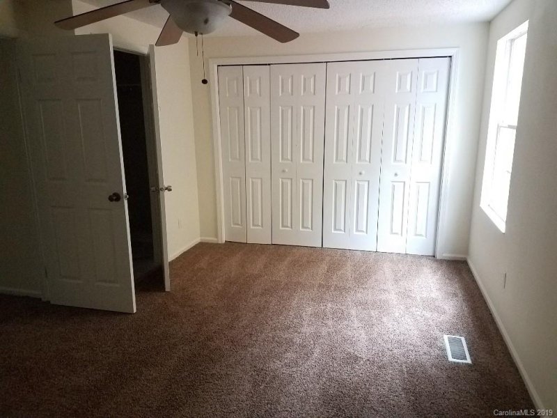 Property image 2 at 5119 Fair Wind Lane, Charlotte, NC 28212