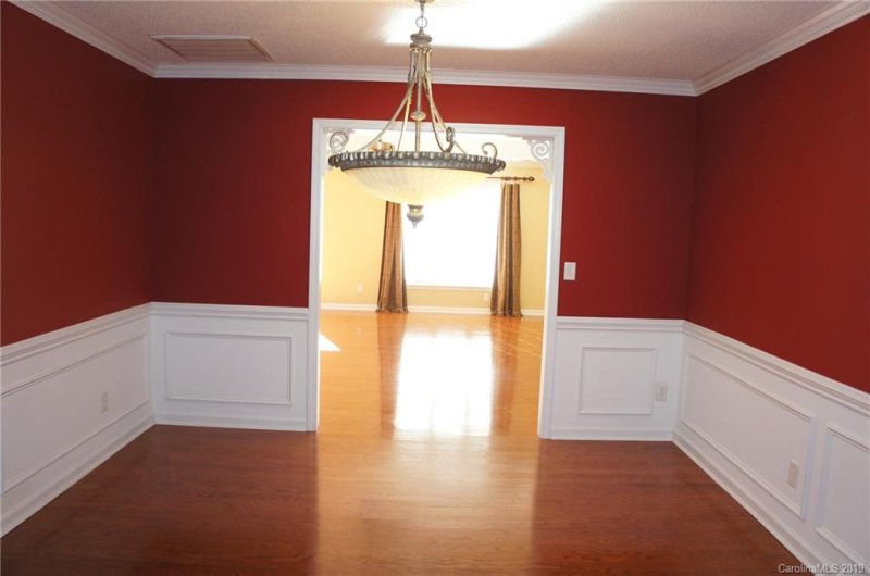 Property image 5 at 574 Queen Brogan Court, Gastonia, NC 28054